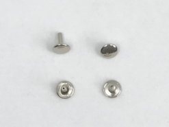 雙包釘 Two parts of rivets W/ cover